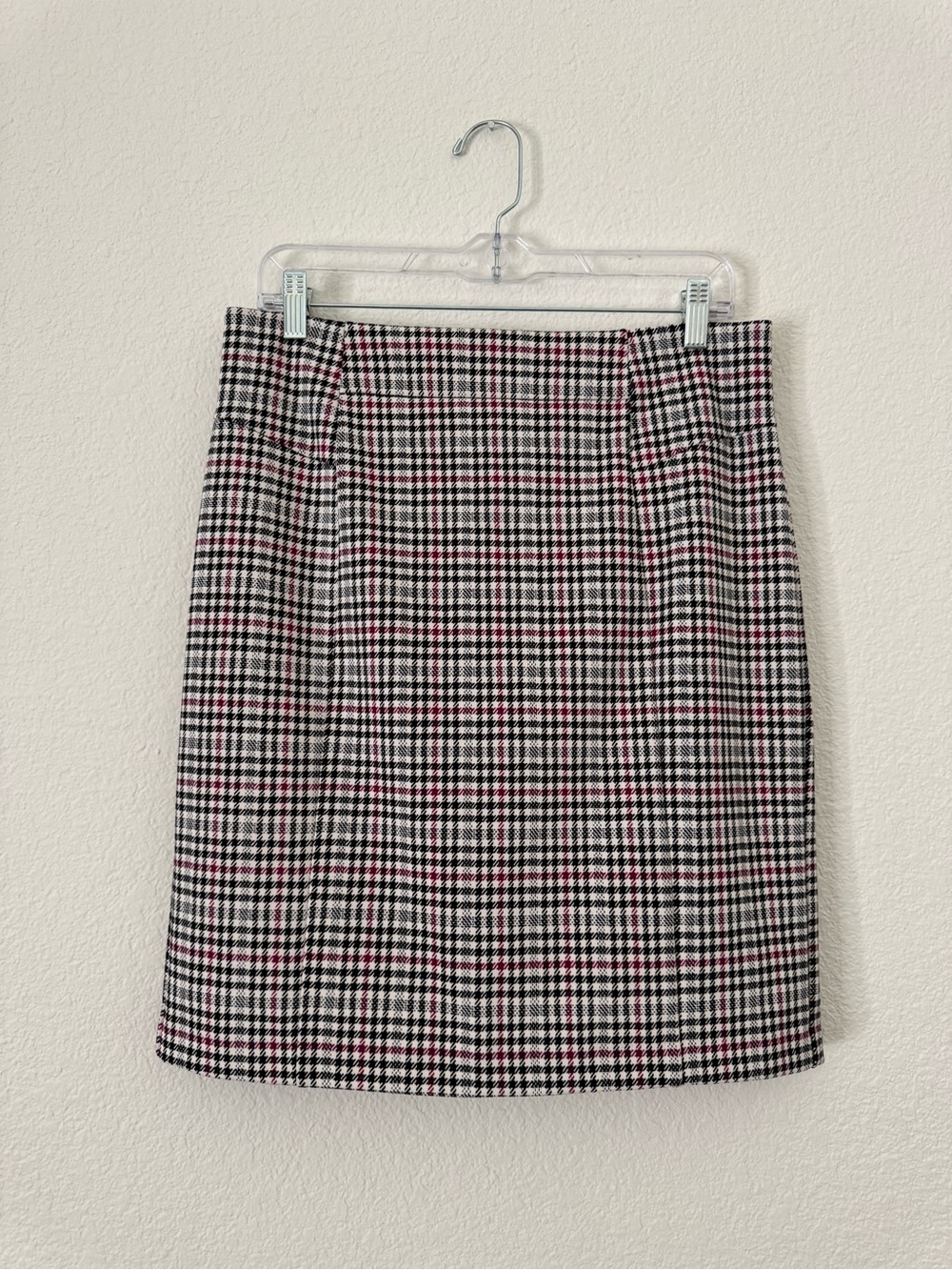 MICHAEL Michael Kors Black, White & Pink Houndstooth Pencil Skirt